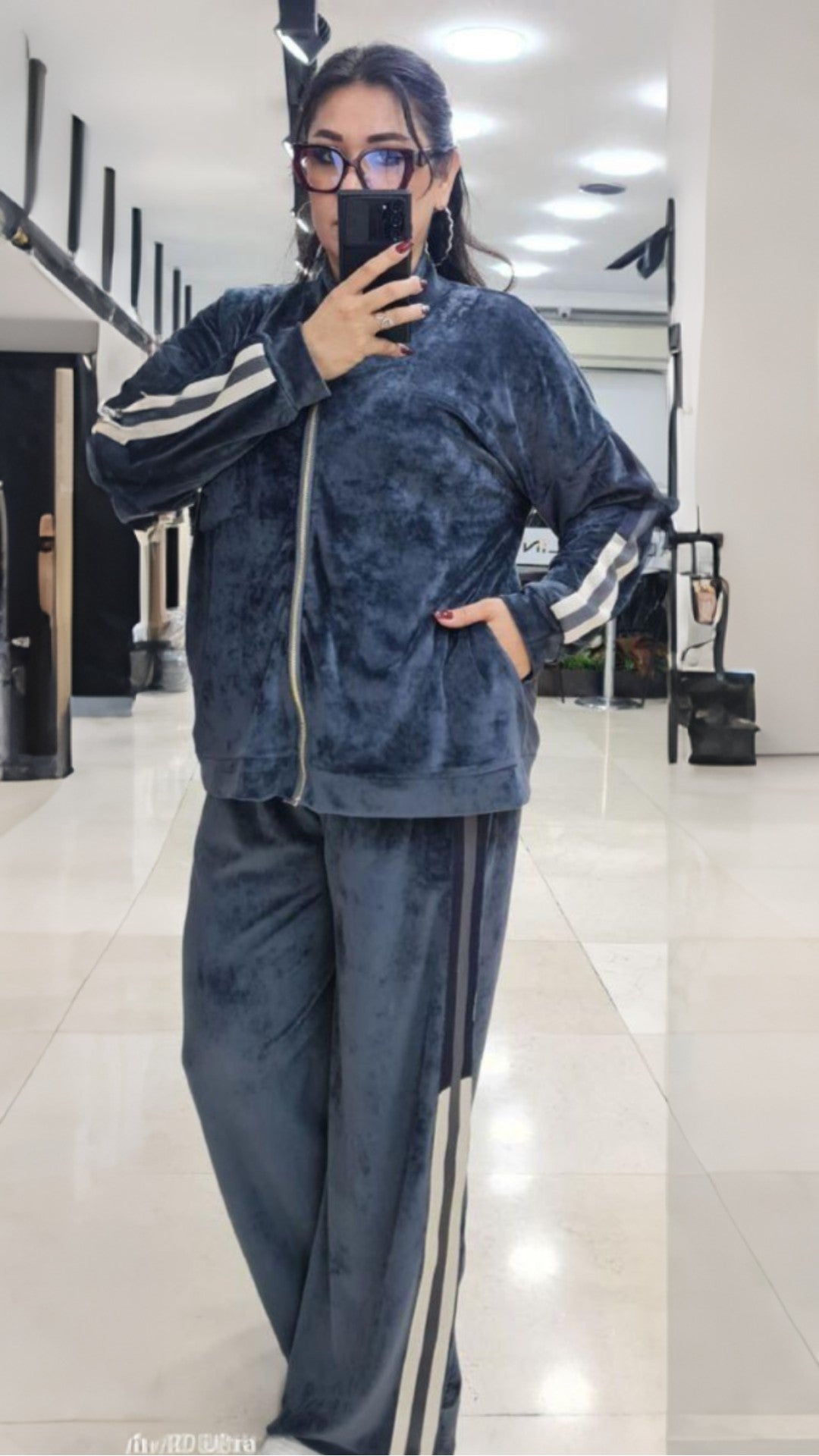6835 Blue